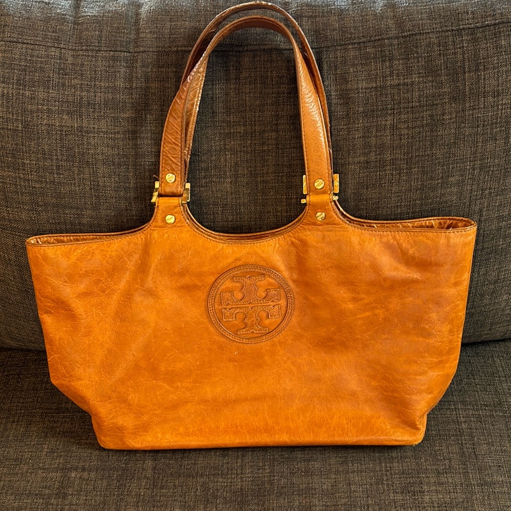 Leather Tory Burch bag